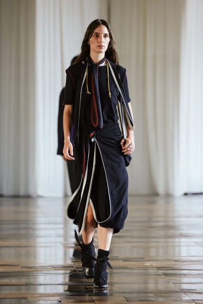 Look 23